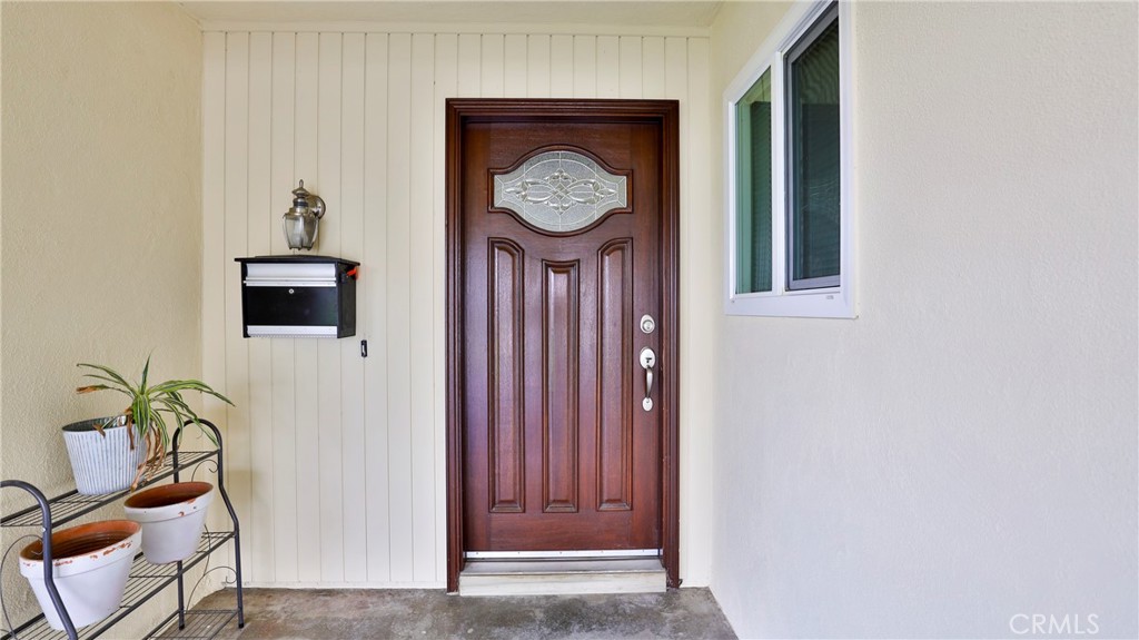 304 Navajo Springs Road Diamond Bar, CA 91765 - Photo 3 of 39