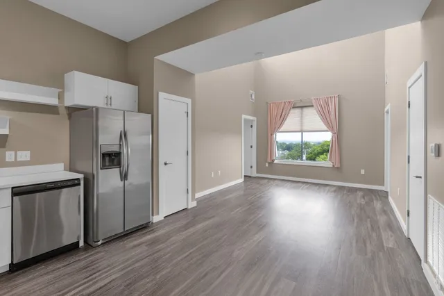 $2,295 | 1900 12th Avenue South, Unit 508, Nashville, TN 37203