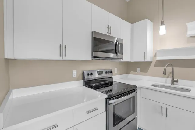 $2,295 | 1900 12th Avenue South, Unit 508, Nashville, TN 37203