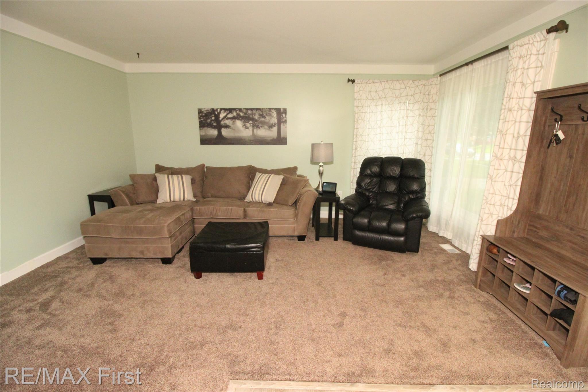 9021 Rackham Street Taylor, MI 48180 - Photo 19 of 34 IMG_6924.JPG