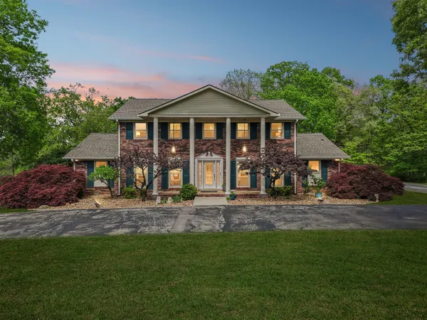 $749,500 | 203 Dogwood Circle, Waverly, TN 37185