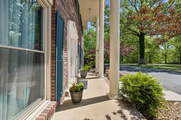 $749,500 | 203 Dogwood Circle, Waverly, TN 37185