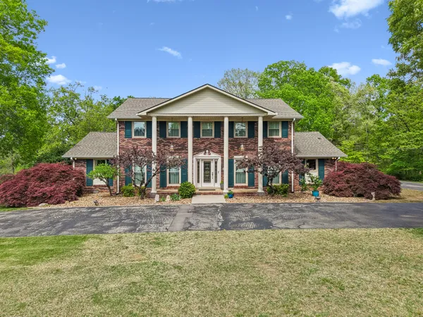 $749,500 | 203 Dogwood Circle, Waverly, TN 37185