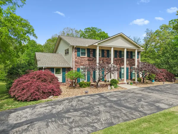 $749,500 | 203 Dogwood Circle, Waverly, TN 37185