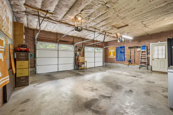 $749,500 | 203 Dogwood Circle, Waverly, TN 37185