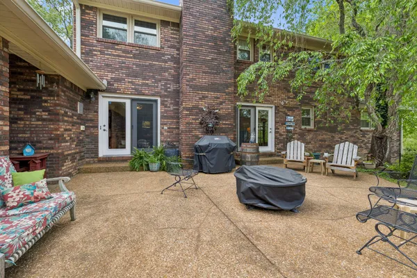 $749,500 | 203 Dogwood Circle, Waverly, TN 37185