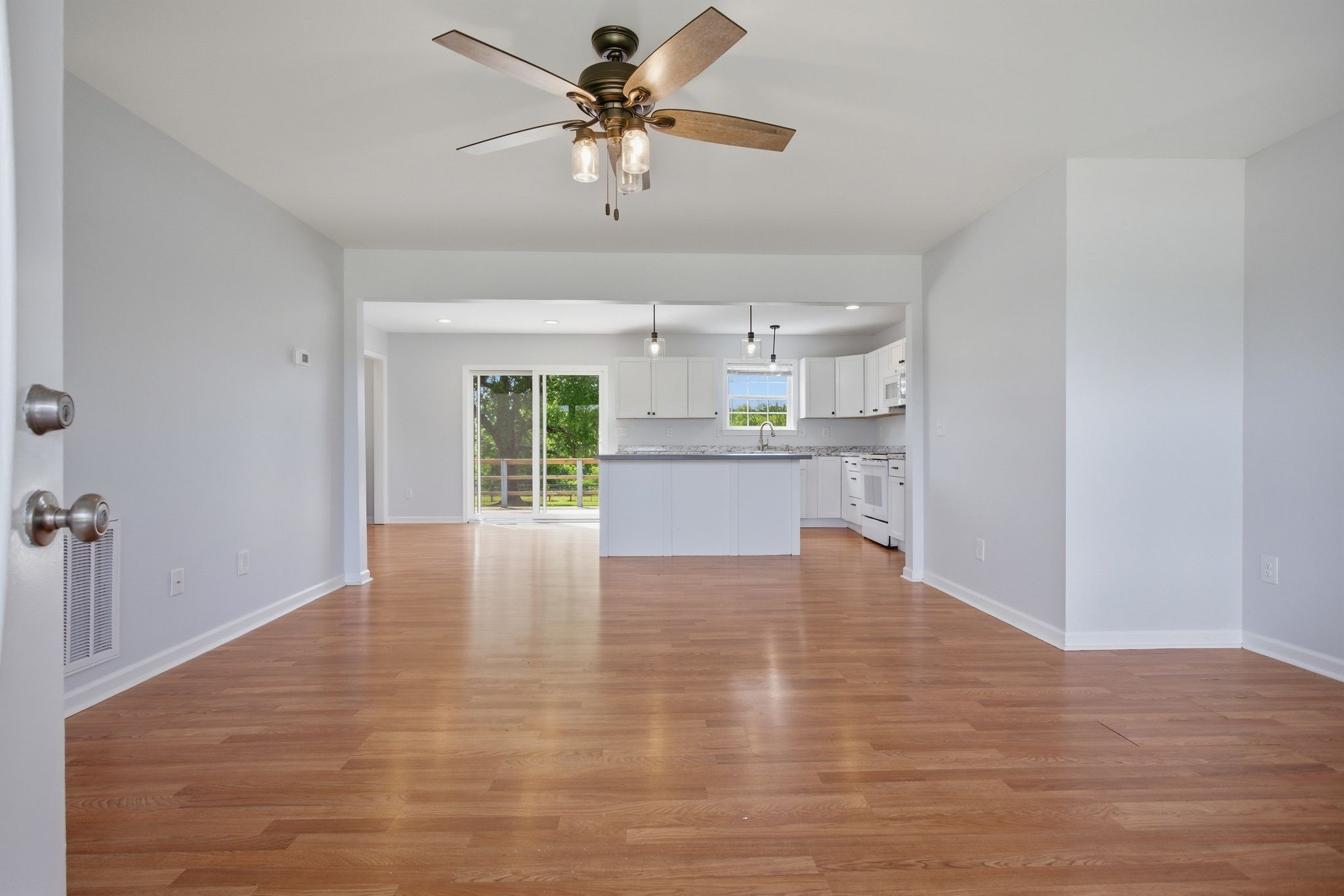 1167 John Sharp Road Columbia, TN 38401 - Photo 8 of 45 Gallery Image 8