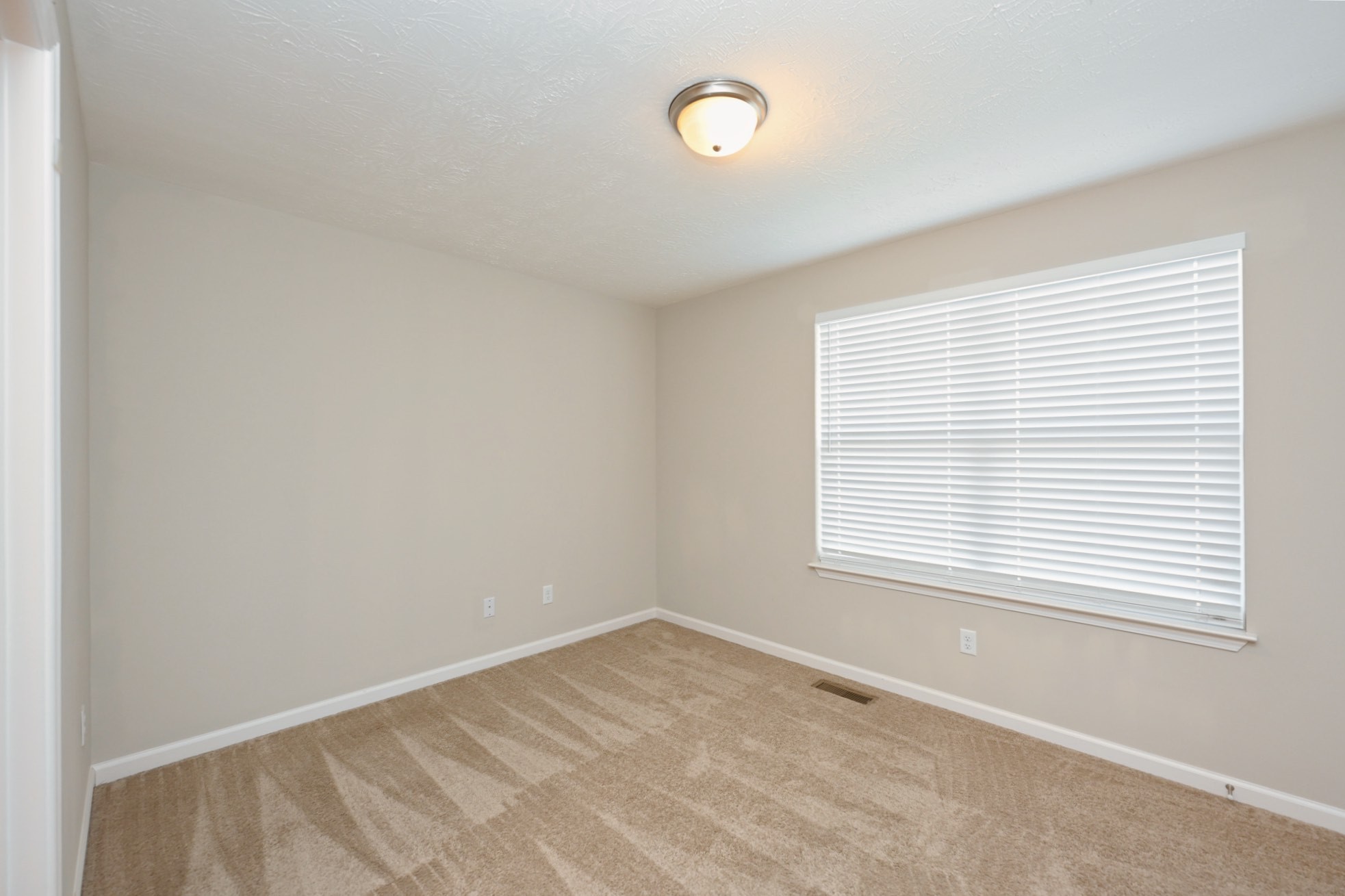 1382 Rural Hill Road, Unit 337 Antioch, TN 37013 - Photo 39 of 45 an empty room with a window