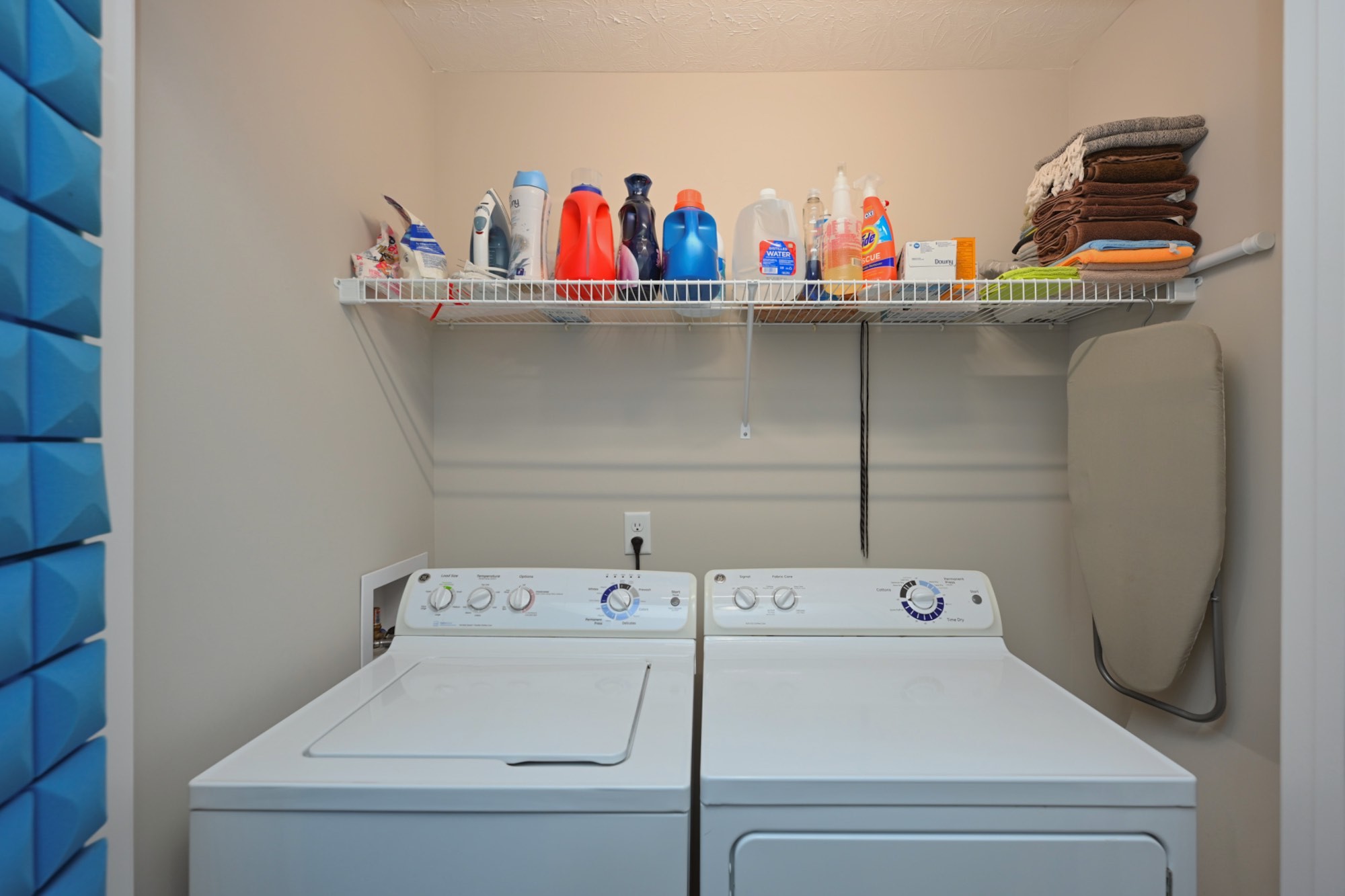 1382 Rural Hill Road, Unit 337 Antioch, TN 37013 - Photo 42 of 45 a utility room with dryer and washer