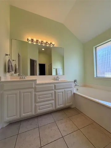 $2,250 | 2229 Old Foundry Road, Weatherford, TX 76087