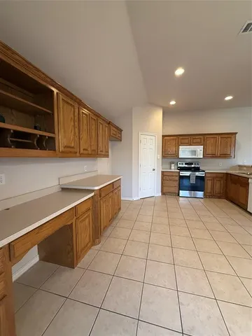 $2,250 | 2229 Old Foundry Road, Weatherford, TX 76087