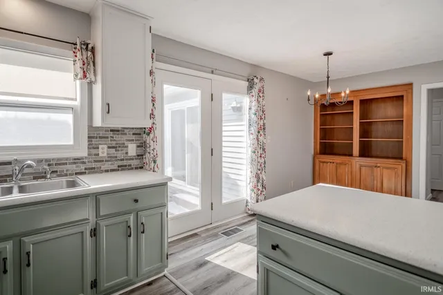 $209,900 | 208 West Navajo Street, West Lafayette, IN 47906