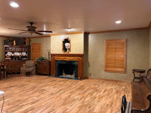 $559,000 | 615 South 6th Street, Canadian, TX 79014