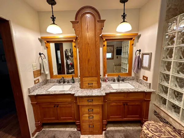 $559,000 | 615 South 6th Street, Canadian, TX 79014