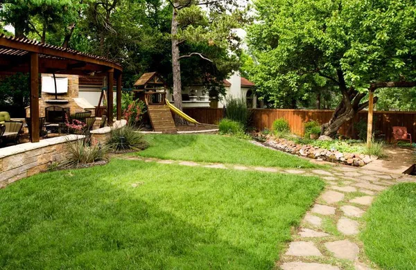 $559,000 | 615 South 6th Street, Canadian, TX 79014