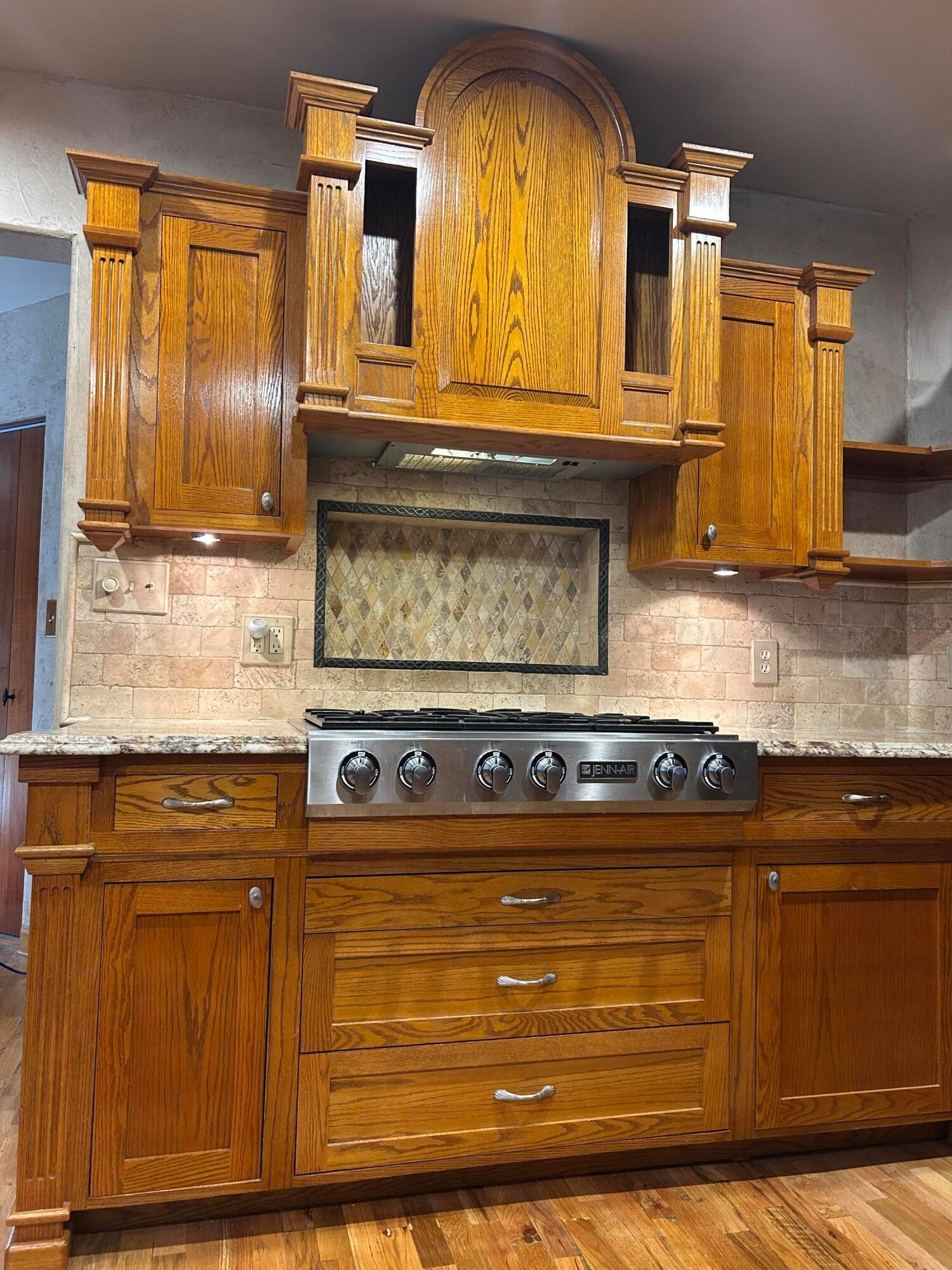 615 South 6th Street Canadian, TX 79014 - Photo 7 of 56 IMG_0344