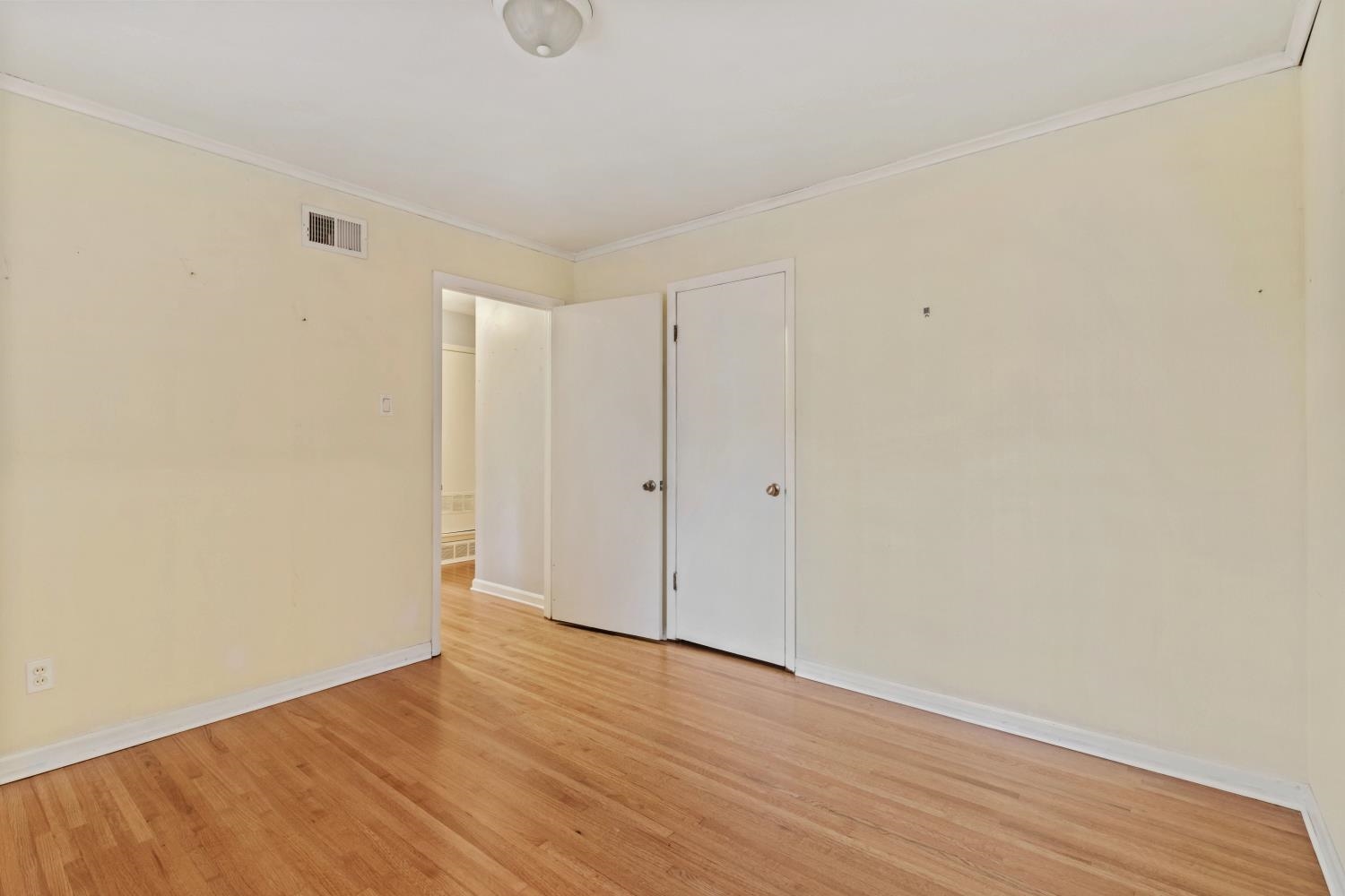 5034 Quince Road Memphis, TN 38117 - Photo 23 of 25 a view of an empty room