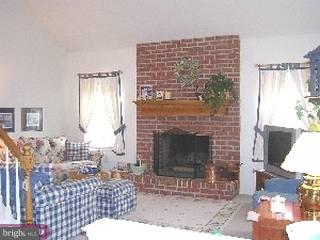 12 Doe Run Shillington, PA 19607 - Photo 4 of 5 Gallery Image 4