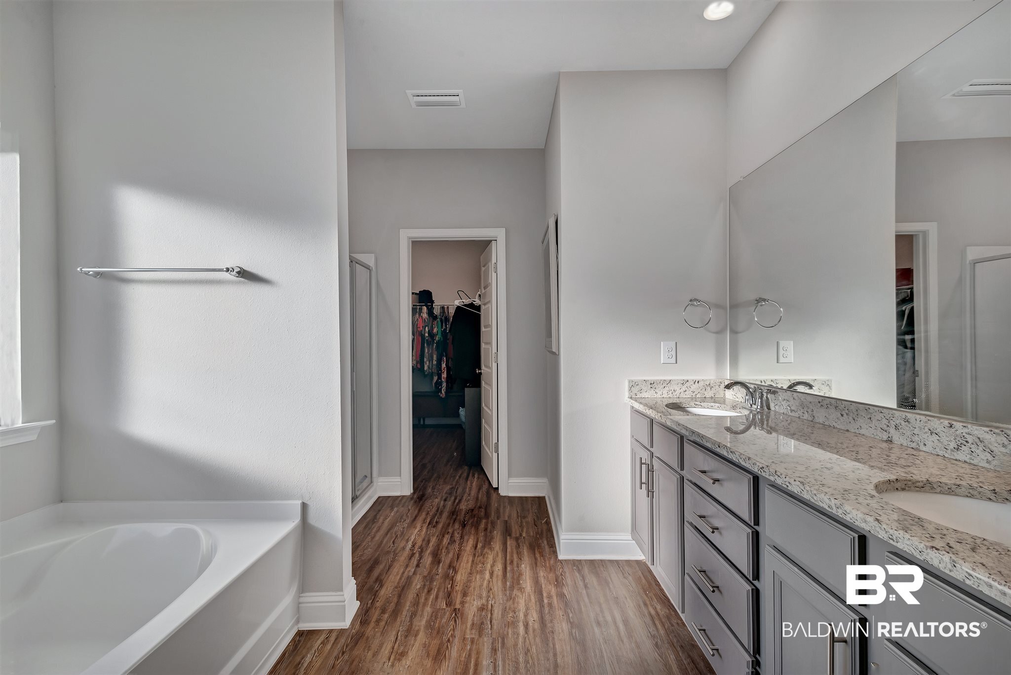 12988 Sanderling Loop Daphne, AL 36527 - Photo 19 of 37 Master Bath