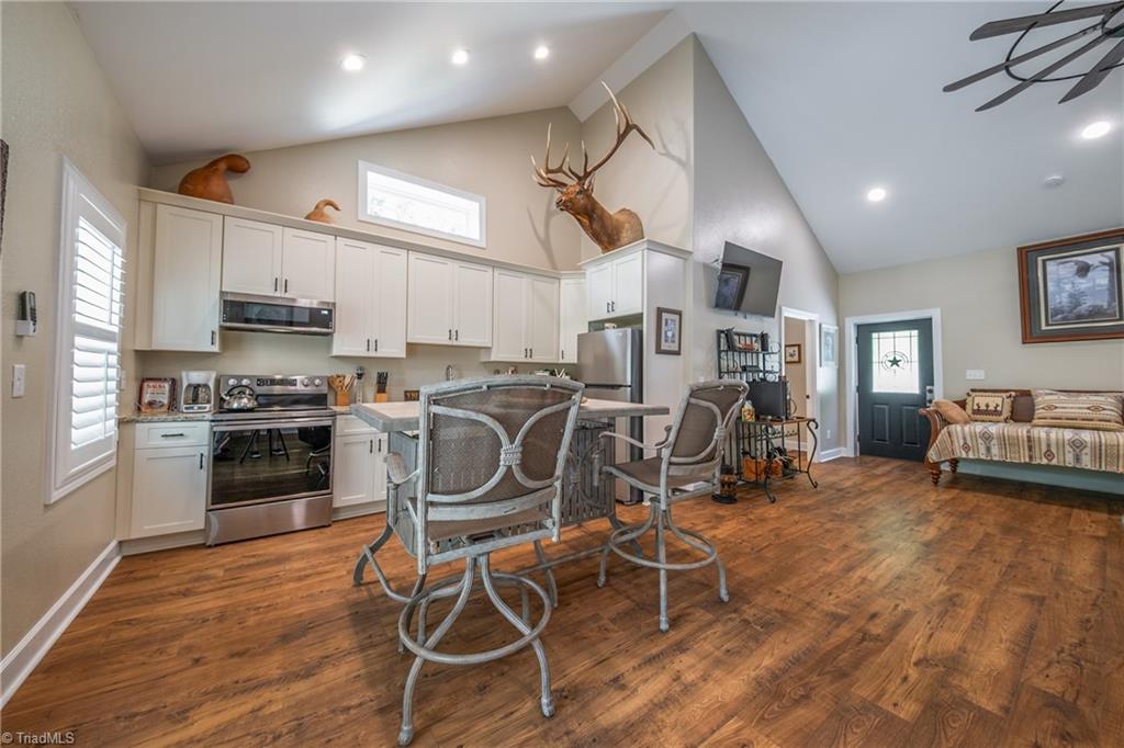 1325 Doyle Cromer Road King, NC 27021 - Photo 11 of 38
