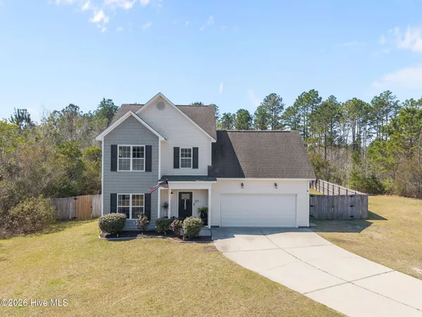 $308,000 | 117 Blossom Court, Maple Hill, NC 28454