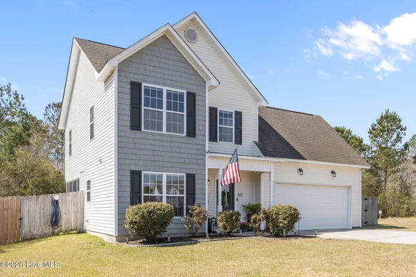 $308,000 | 117 Blossom Court, Maple Hill, NC 28454