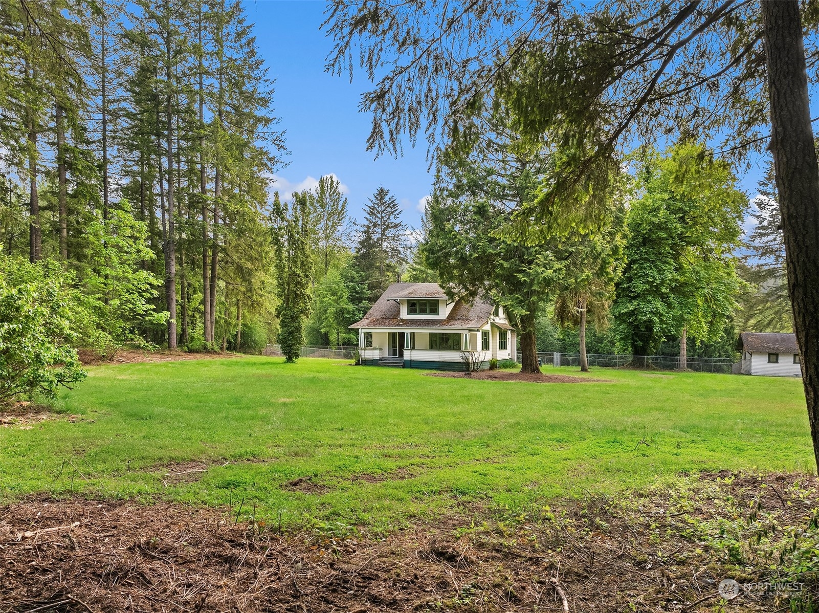 22333 Redmond-Fall City Road Northeast Redmond, WA 98053 - Photo 21 of 36 Gallery Image 21