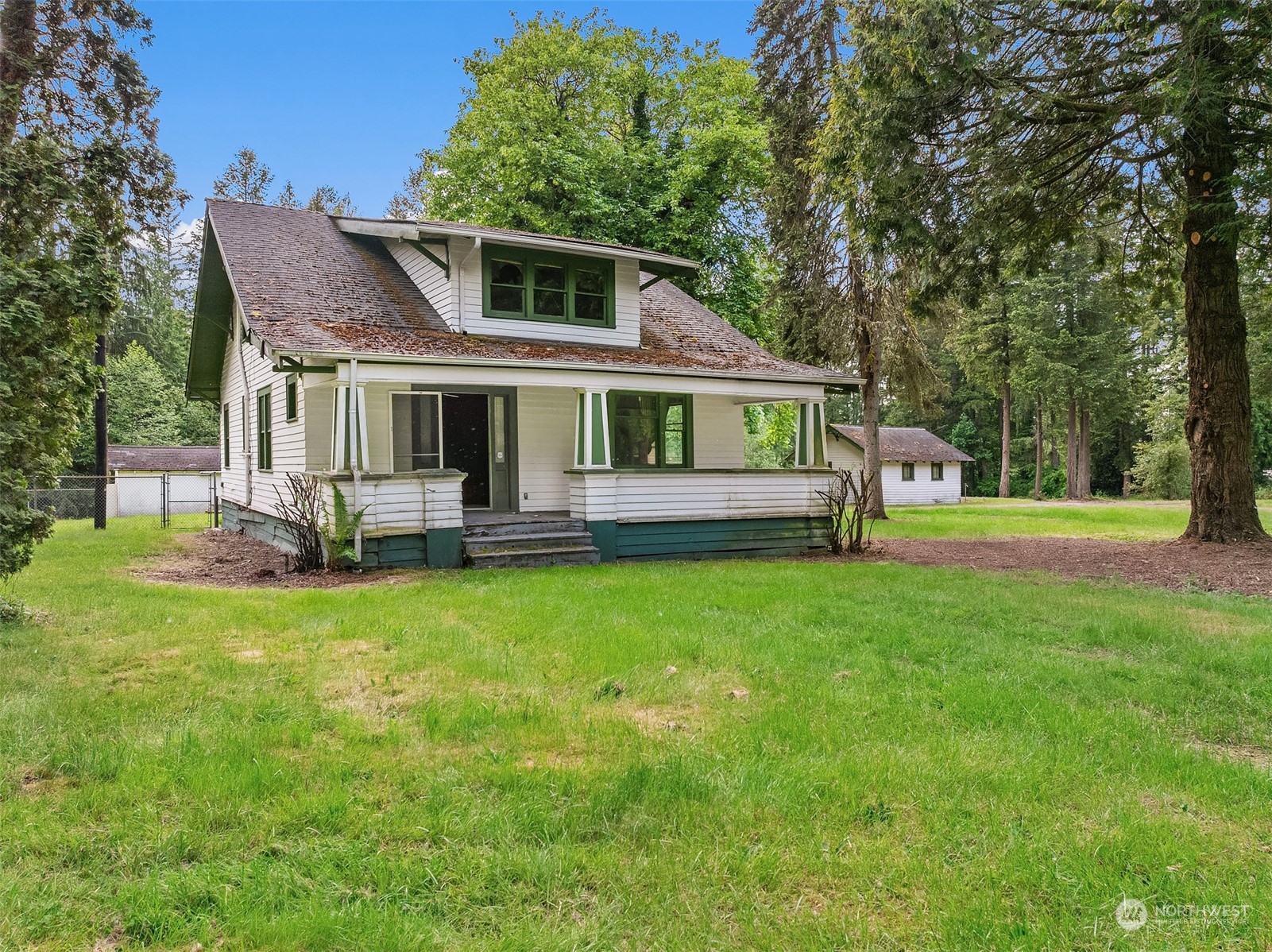 22333 Redmond-Fall City Road Northeast Redmond, WA 98053 - Photo 23 of 36 Gallery Image 23