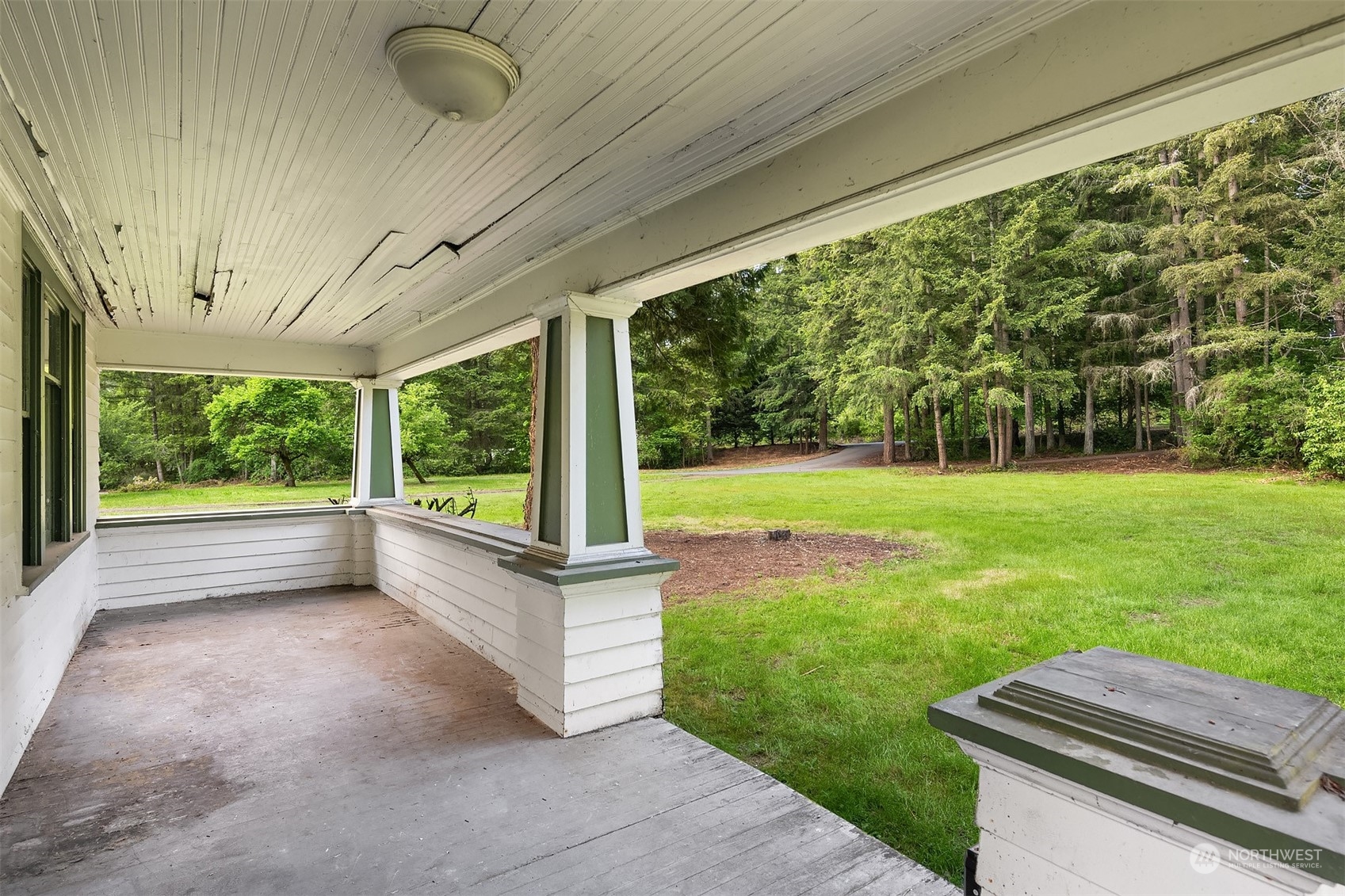 22333 Redmond-Fall City Road Northeast Redmond, WA 98053 - Photo 24 of 36 Gallery Image 24