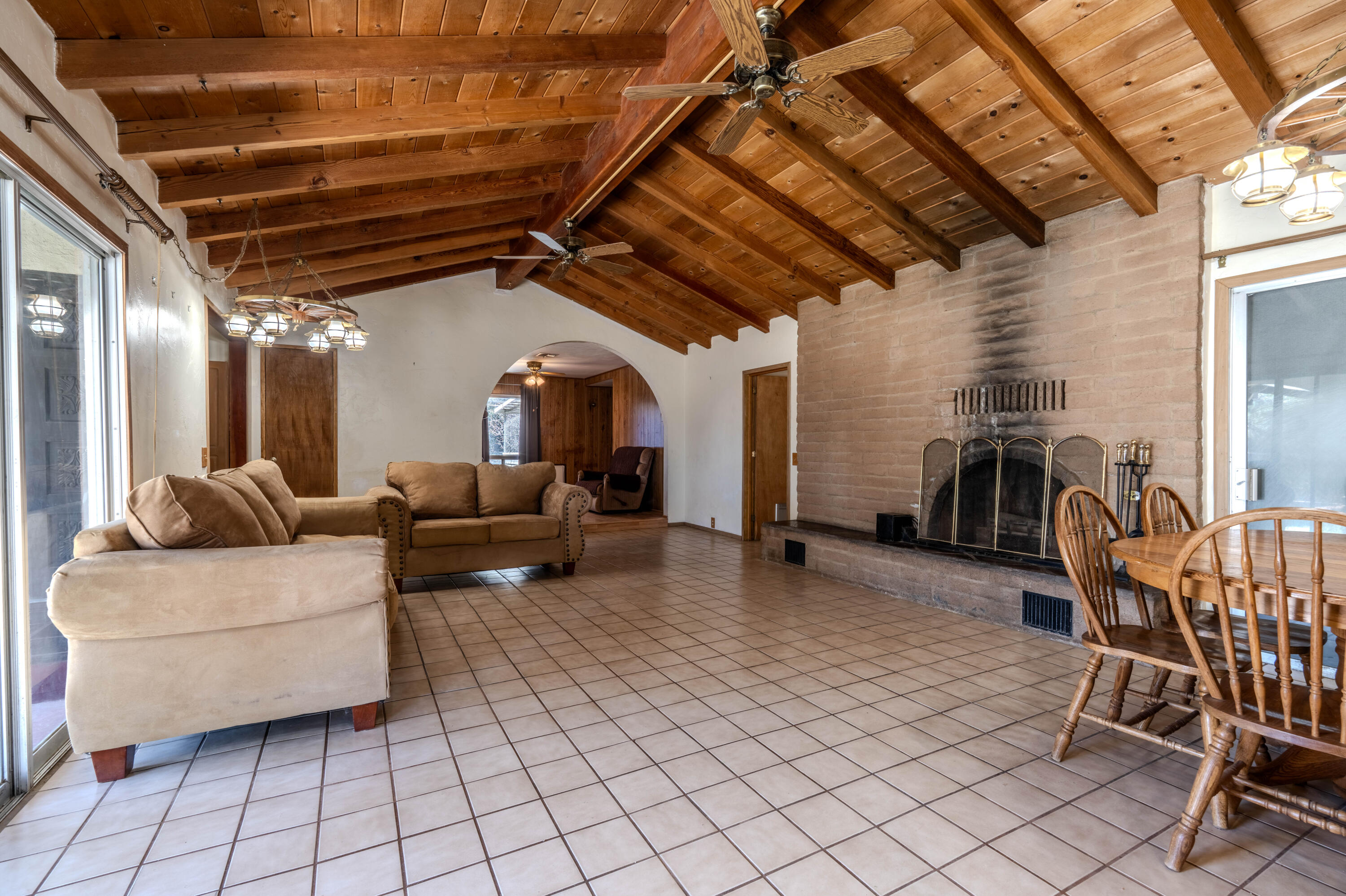 44400 Shafer Road Lake Hughes, CA 93532 - Photo 4 of 20 JPP07563-HDR