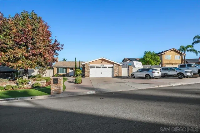 $1,200,000 | 14276 Jennings Vista Way, Lakeside, CA 92040
