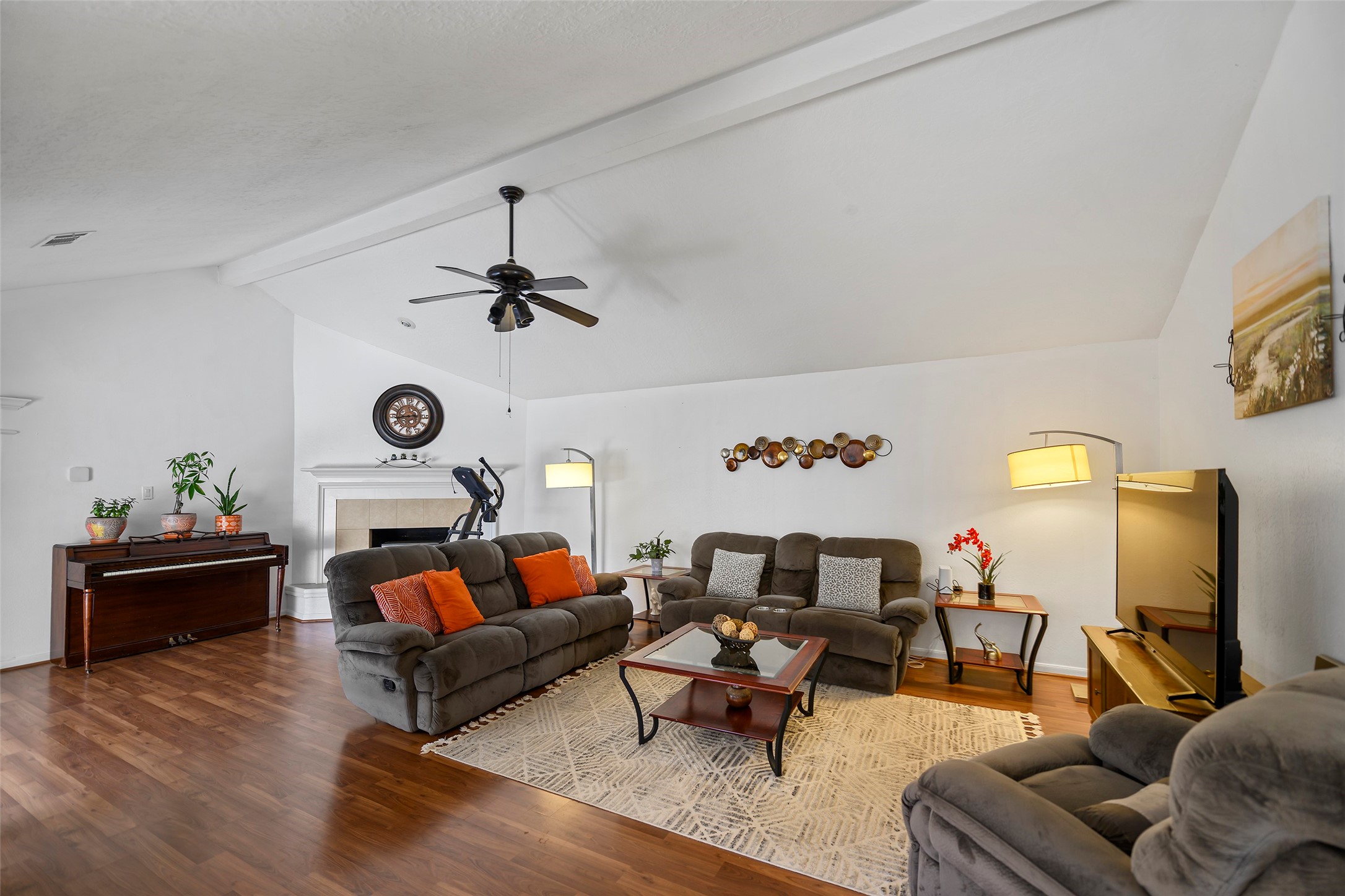 6815 River Mill Drive Spring, TX 77379 - Photo 14 of 33 a living room with furniture and a mirror