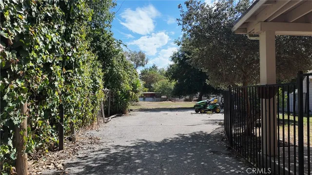 $1,200,000 | 11320 Osborne Street, Sylmar, CA 91342