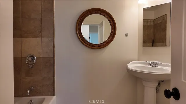 $1,200,000 | 11320 Osborne Street, Sylmar, CA 91342