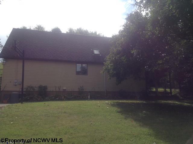 190 AFG Road Bridgeport, WV 26330 - Photo 17 of 20 Gallery Image 17
