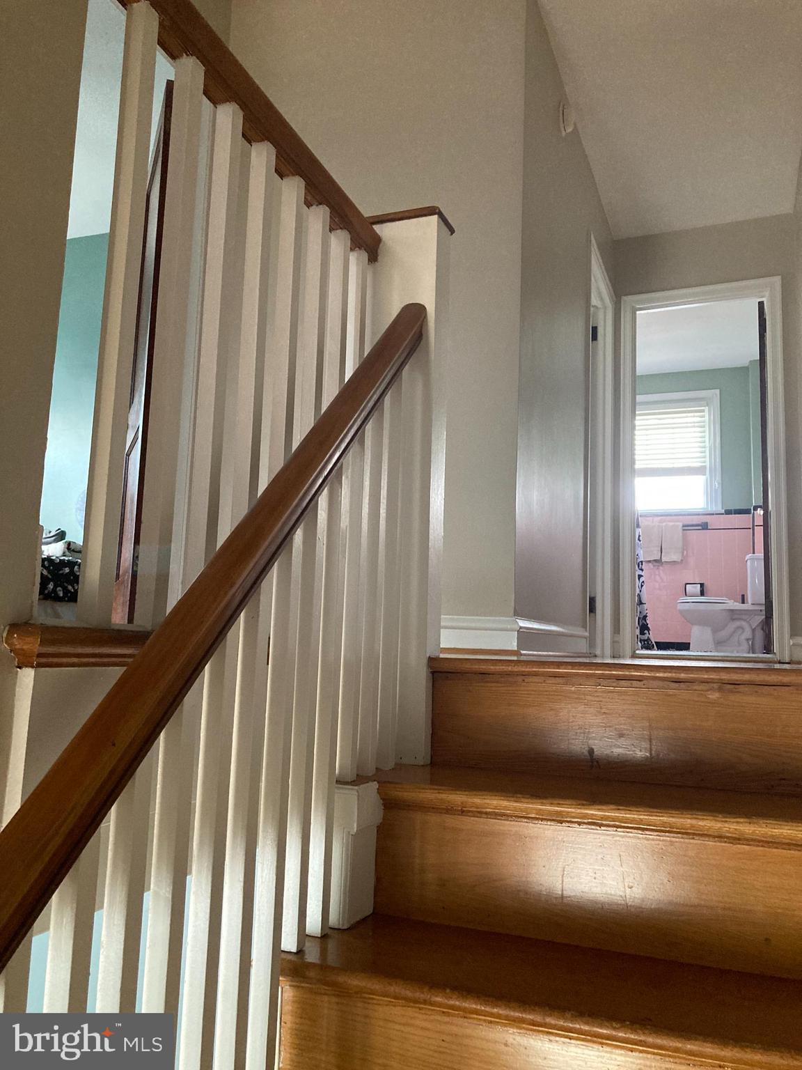 7824 Verree Road Philadelphia, PA 19111 - Photo 22 of 53 Stairway 2nd flr