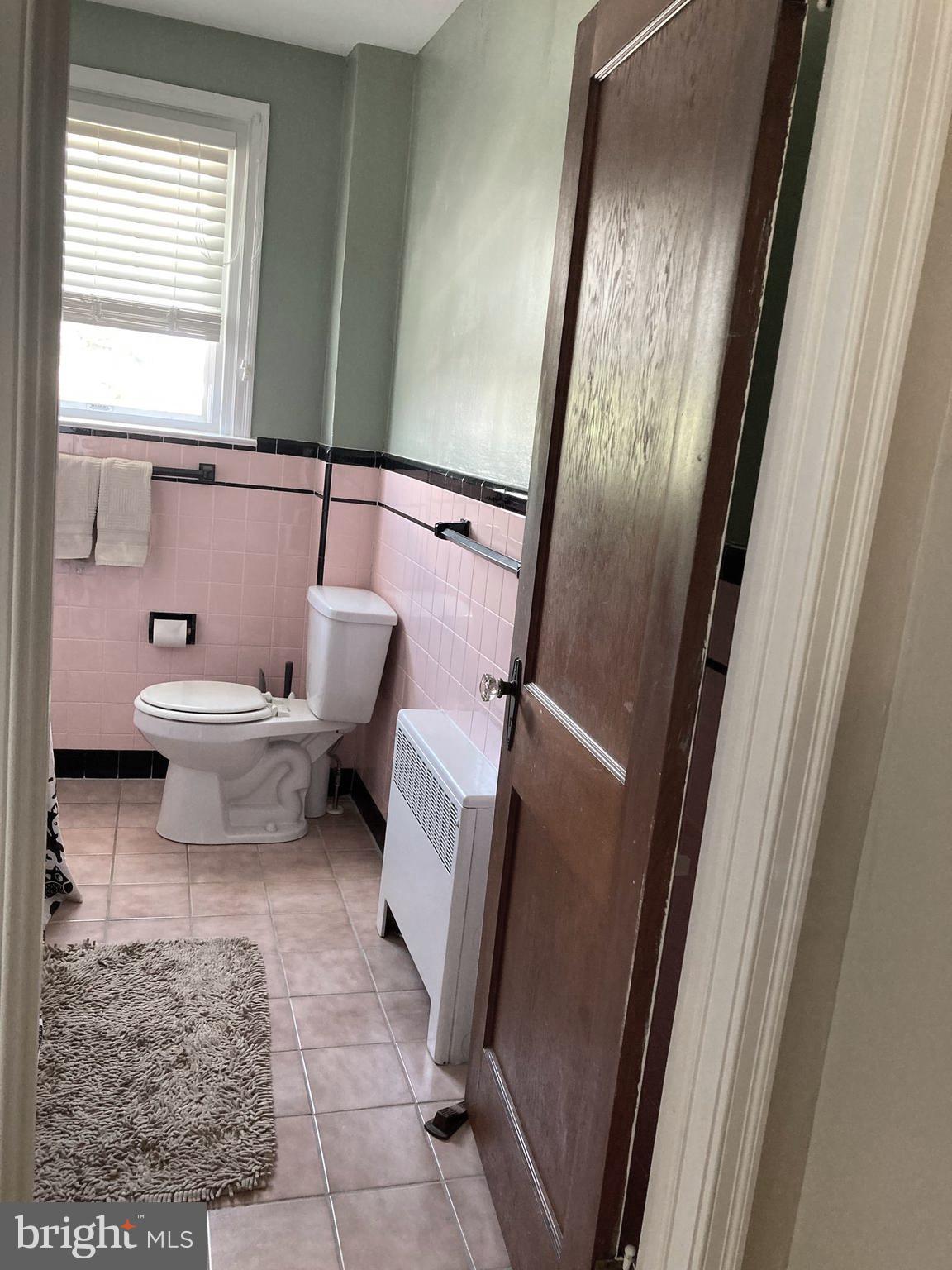 7824 Verree Road Philadelphia, PA 19111 - Photo 30 of 53 2nd flr bathroom