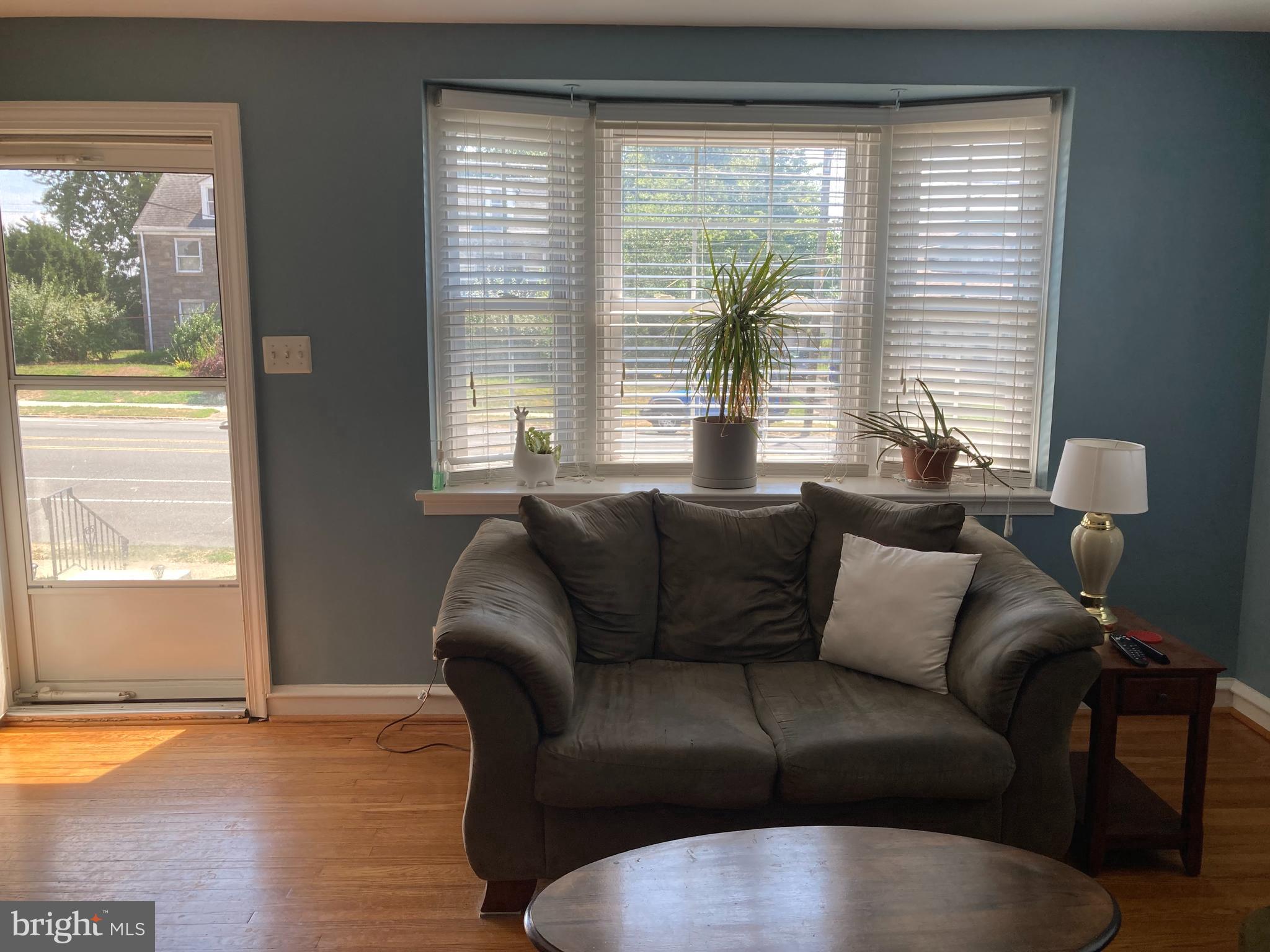 7824 Verree Road Philadelphia, PA 19111 - Photo 3 of 53 Gallery Image 3
