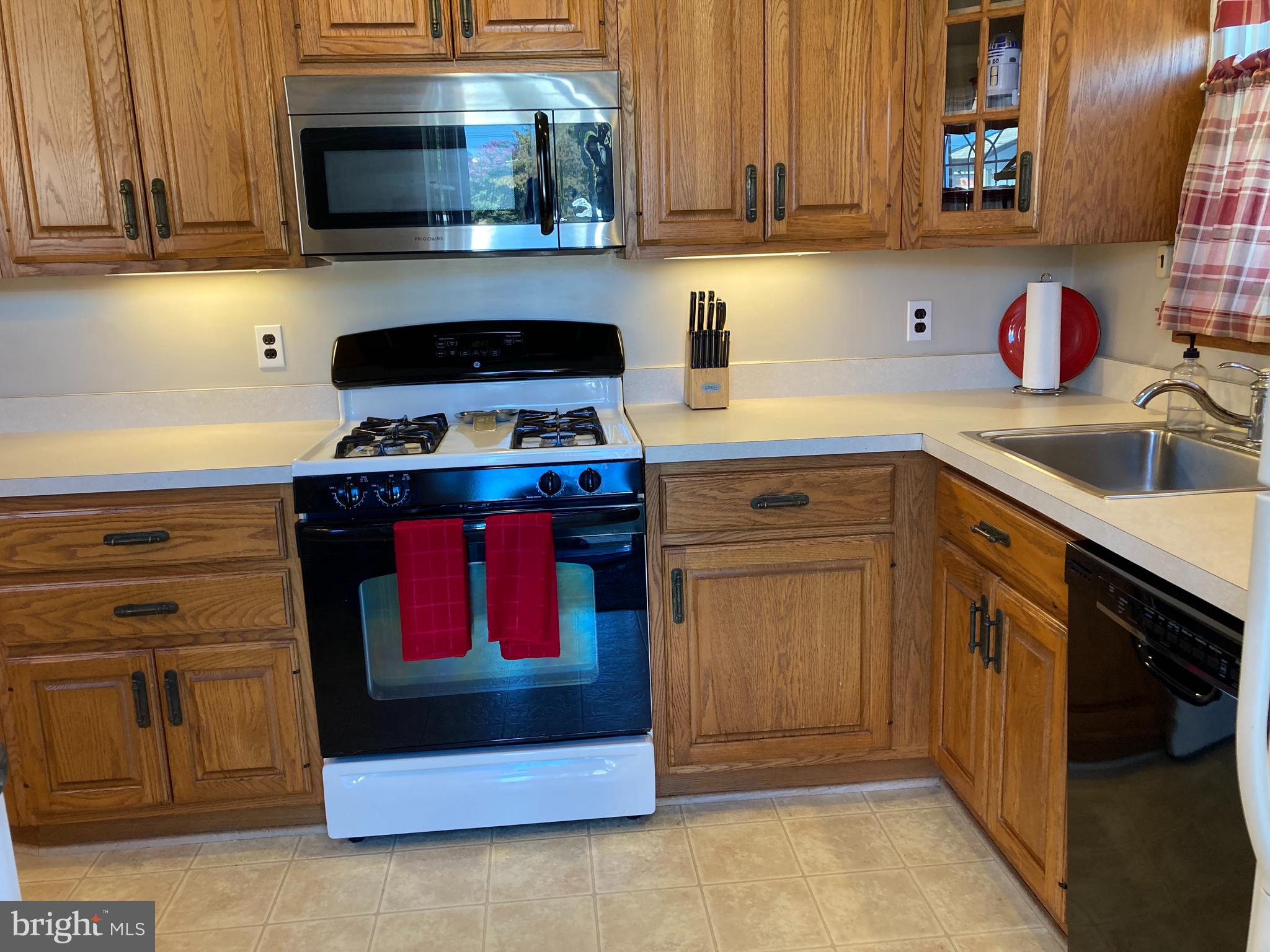 7824 Verree Road Philadelphia, PA 19111 - Photo 9 of 53 Gallery Image 9