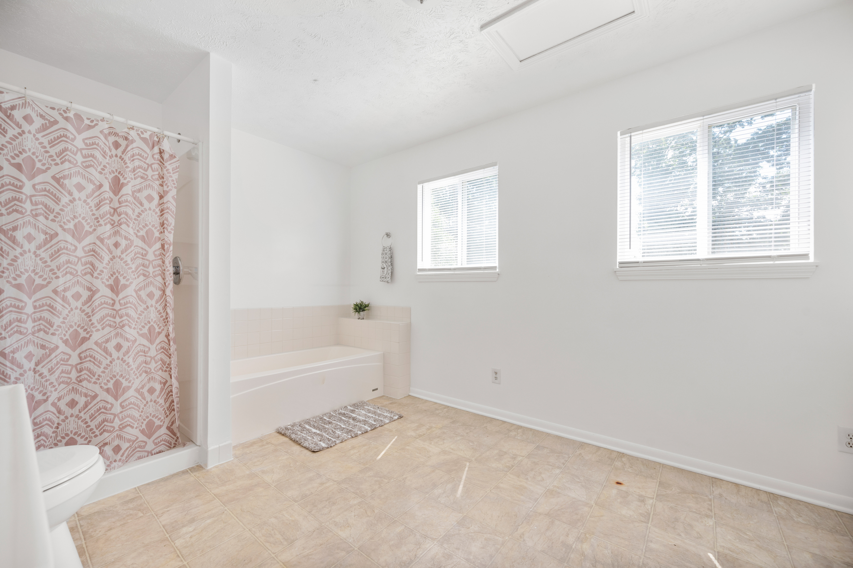 1037 Ridgetop Drive Greenwood, IN 46142 - Photo 11 of 21 Gallery Image 11