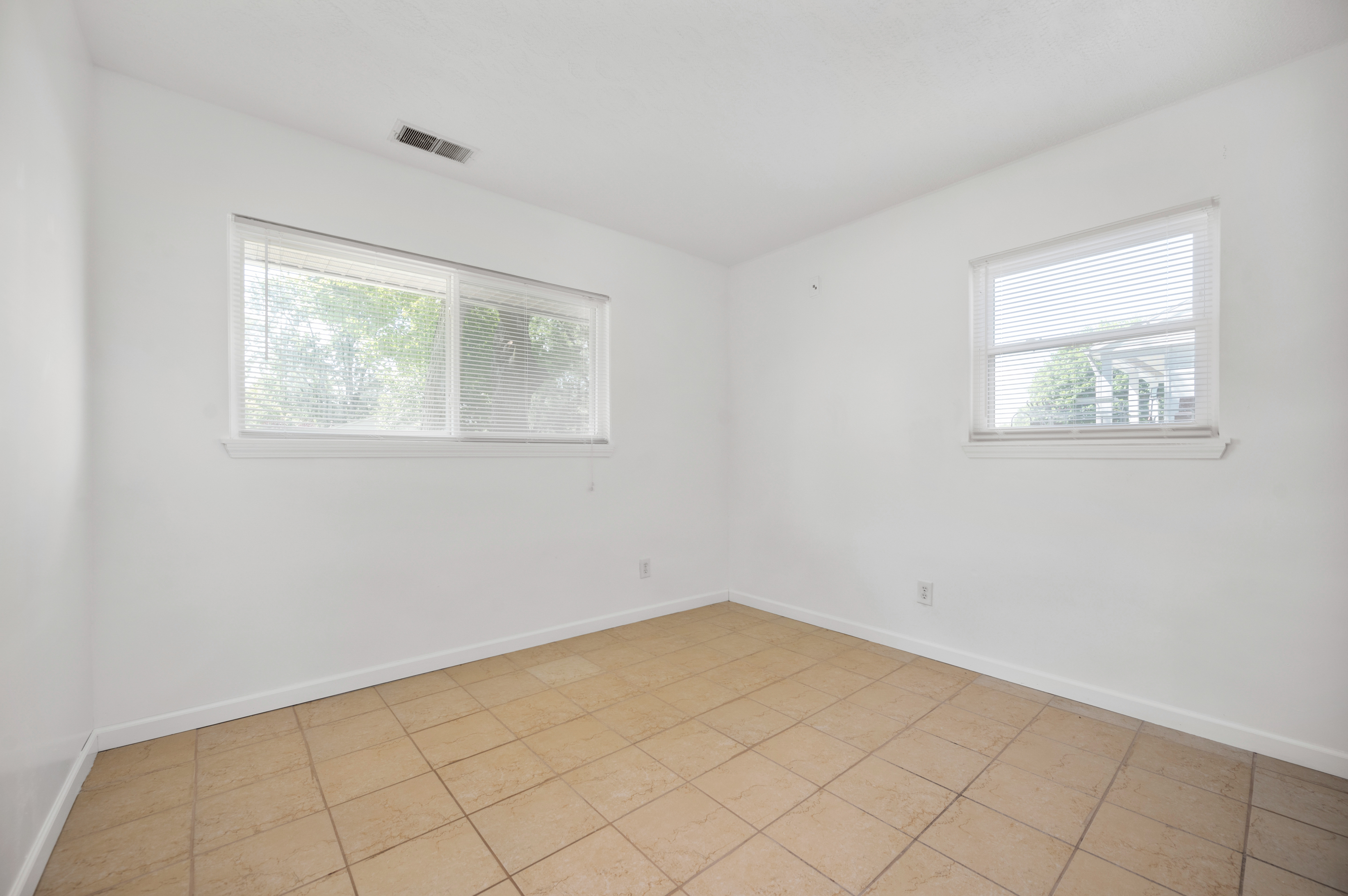 1037 Ridgetop Drive Greenwood, IN 46142 - Photo 12 of 21 Gallery Image 12