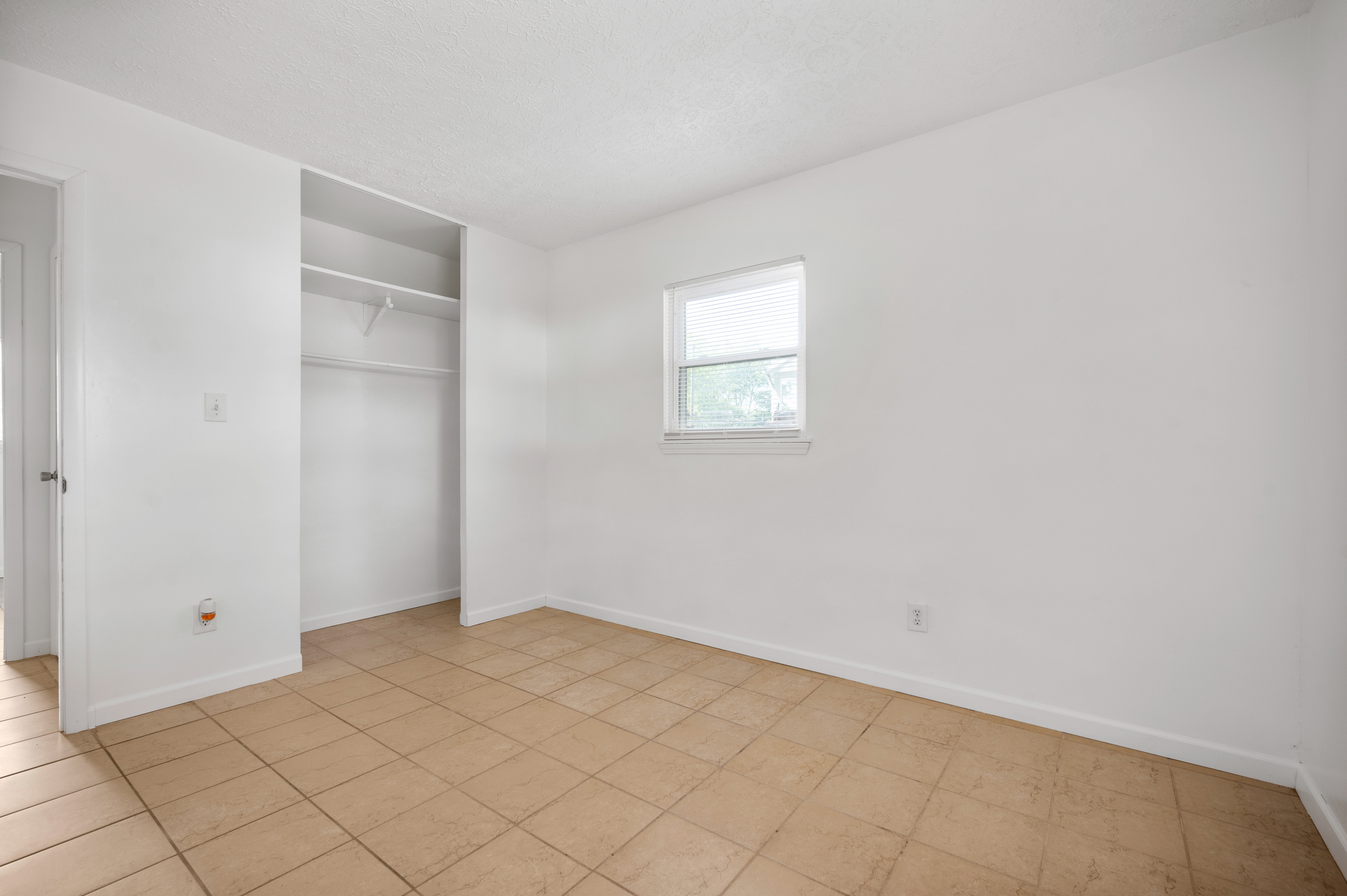 1037 Ridgetop Drive Greenwood, IN 46142 - Photo 15 of 21 Gallery Image 15