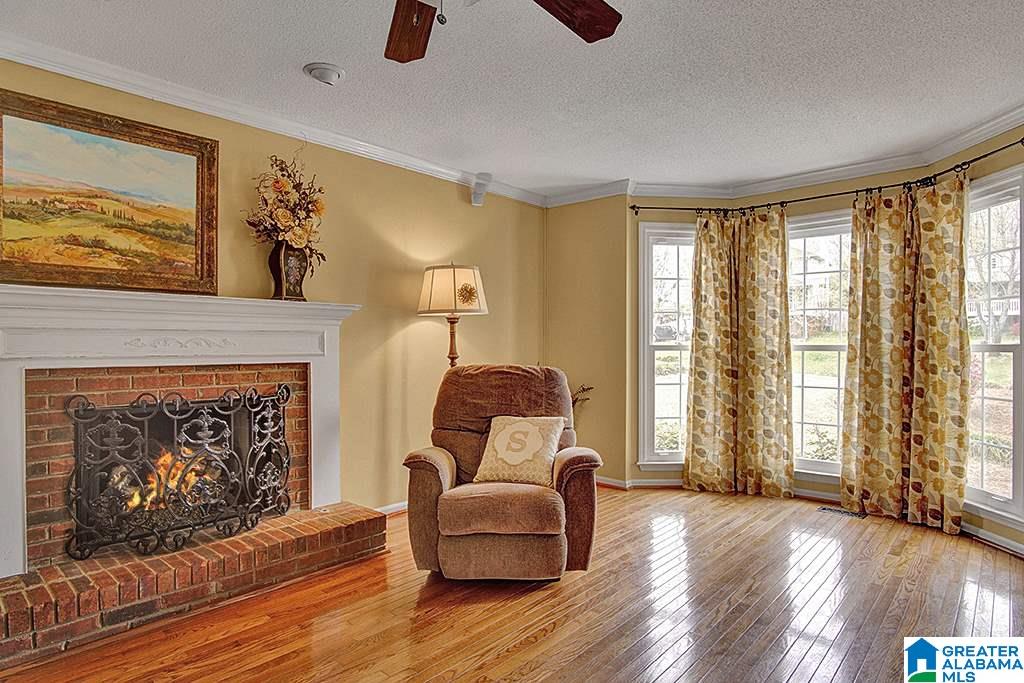 1523 Hill Spun Road Alabaster, AL 35007 - Photo 4 of 42