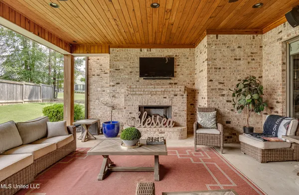 $947,500 | 112 Honours Drive, Madison, MS 39110