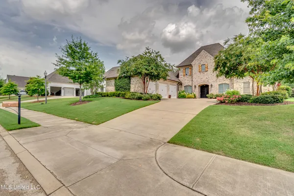 $947,500 | 112 Honours Drive, Madison, MS 39110
