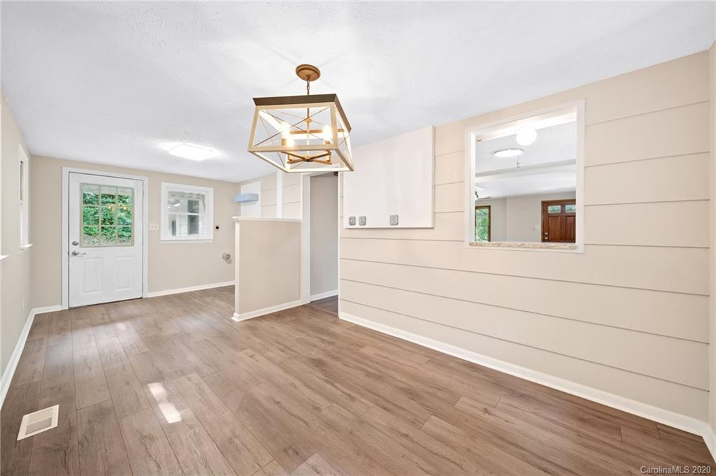 18 Forsythia Road Candler, NC 28715 - Photo 18 of 25 Gallery Image 18