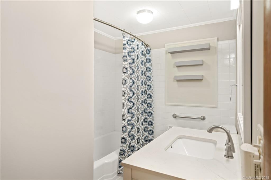 18 Forsythia Road Candler, NC 28715 - Photo 20 of 25 Gallery Image 20