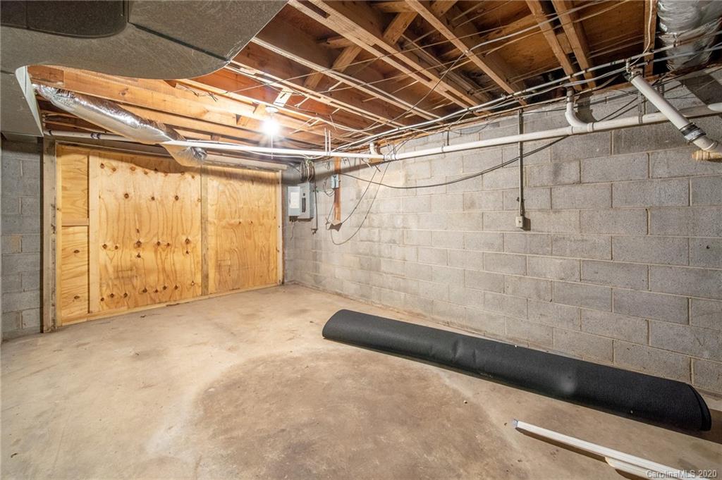 18 Forsythia Road Candler, NC 28715 - Photo 24 of 25 Gallery Image 24