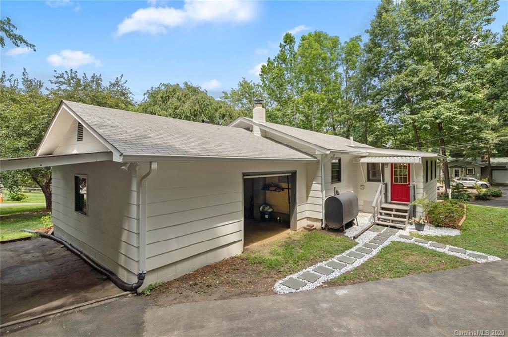 18 Forsythia Road Candler, NC 28715 - Photo 8 of 25 Gallery Image 8