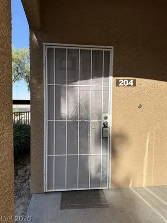$1,095 | 2010 Rancho Lake Drive, Unit 204, Las Vegas, NV 89108